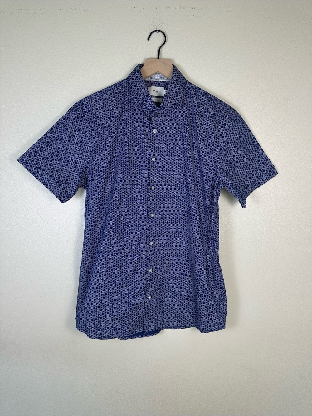 BRAX Men's Medium Hi-Flex Geometric Preppy Blue Short-Sleeve Button-Up Shirt‎